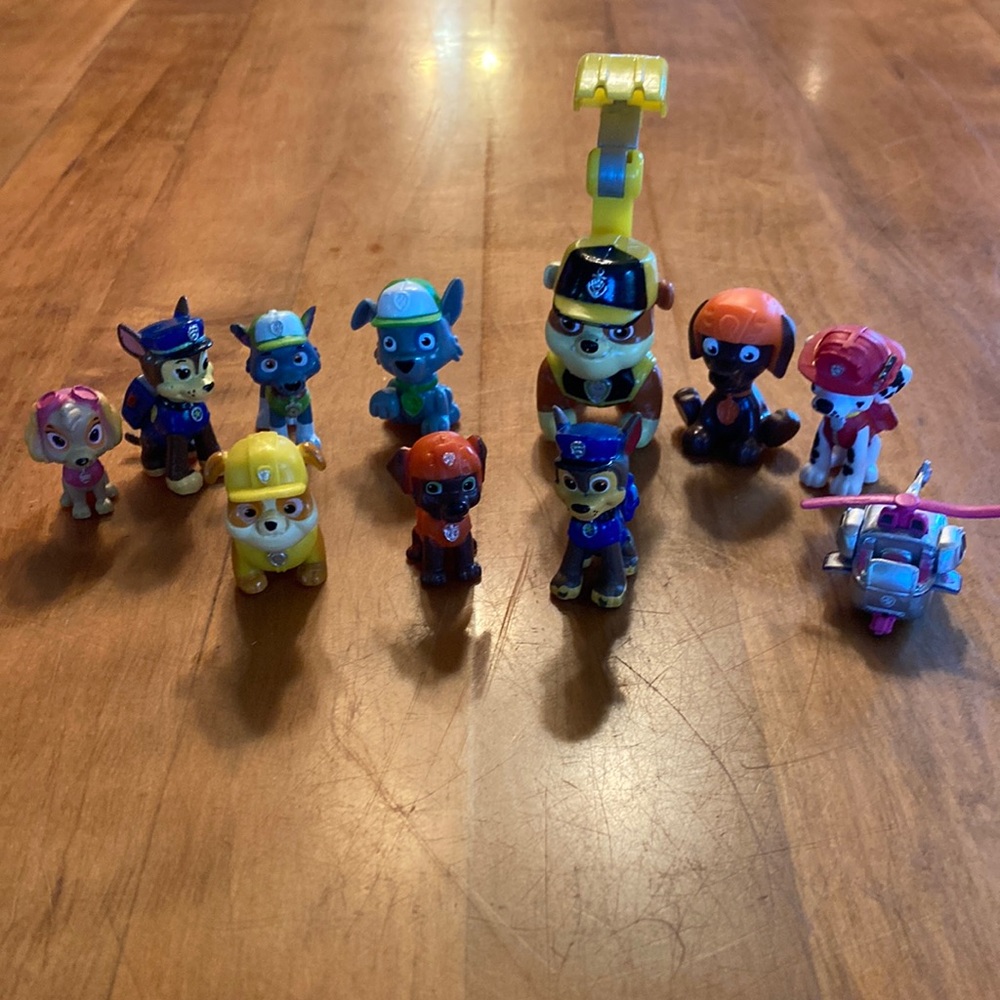 LOT of vintage Paw Patrol figurines